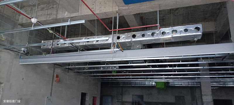 活動式擋煙垂壁