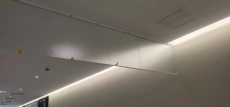 夾絲防火玻璃擋煙垂壁